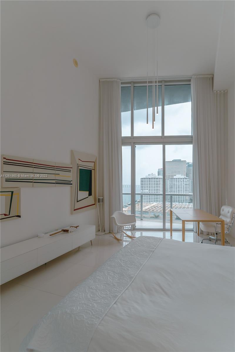 495 Brickell Ave # 1507