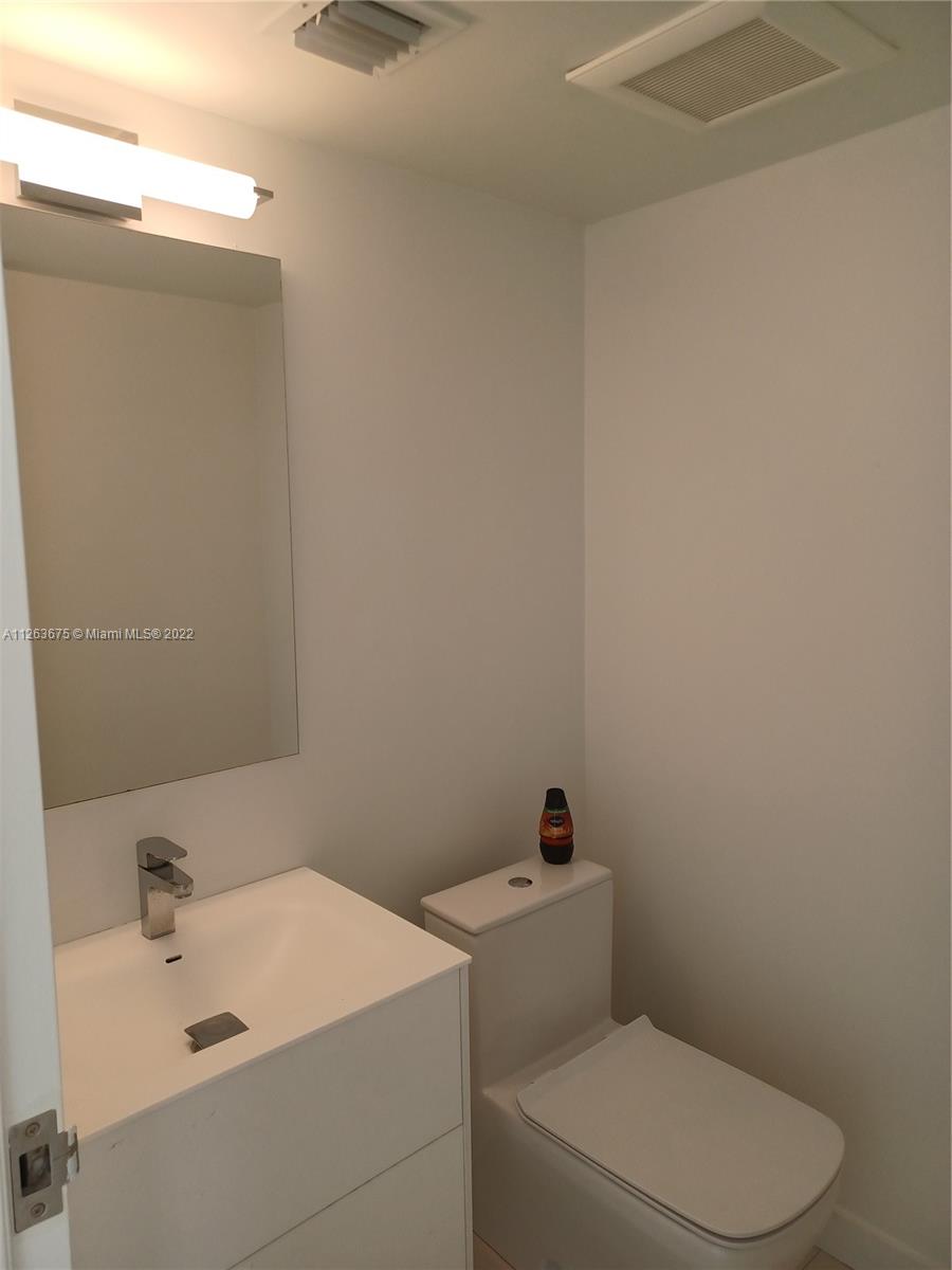 575 Crandon Blvd # 801
