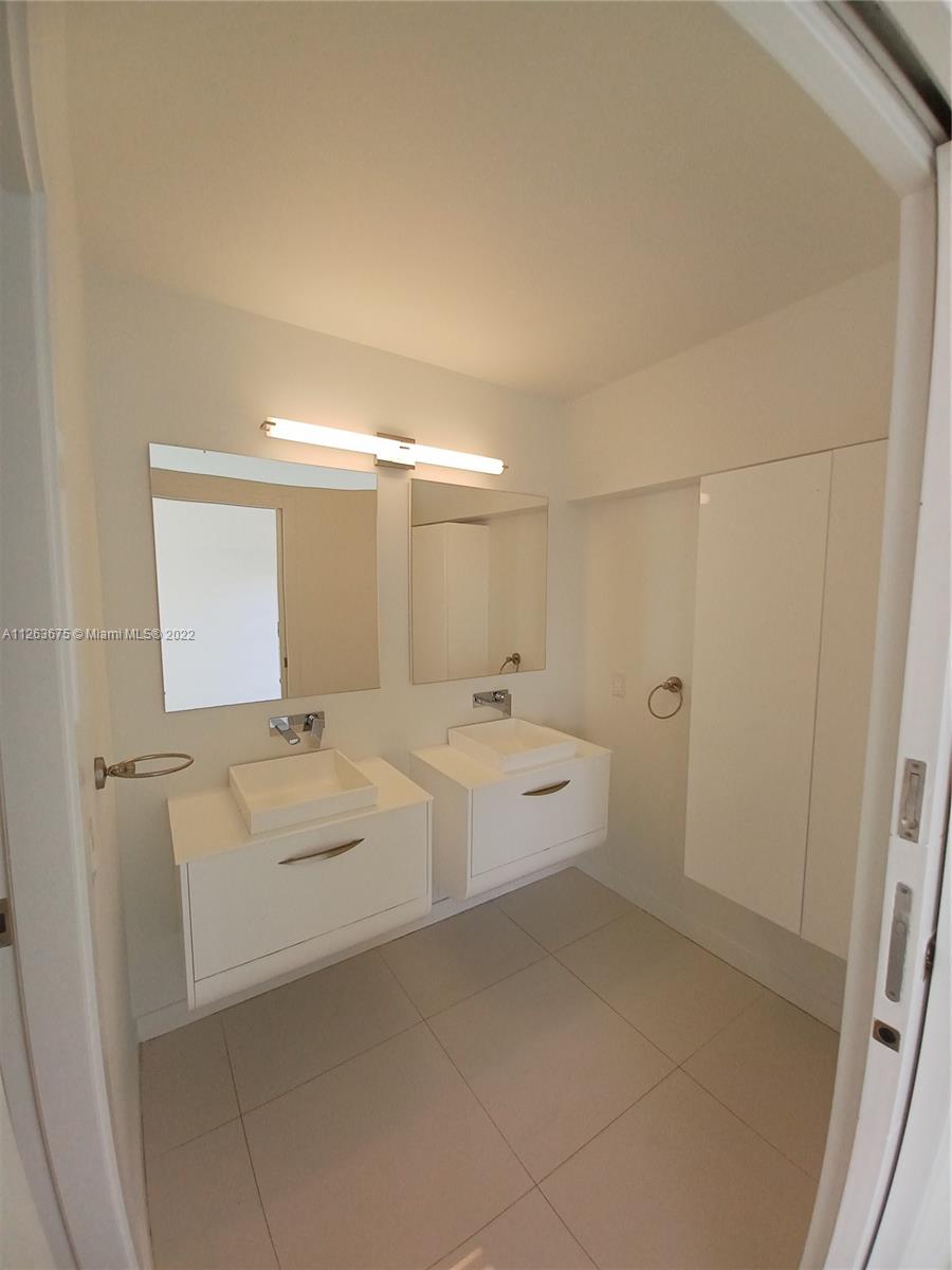 575 Crandon Blvd # 801