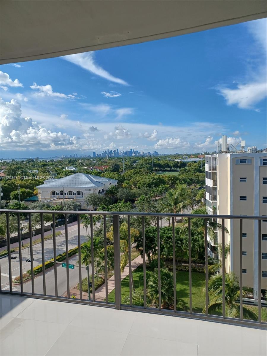 575 Crandon Blvd # 801