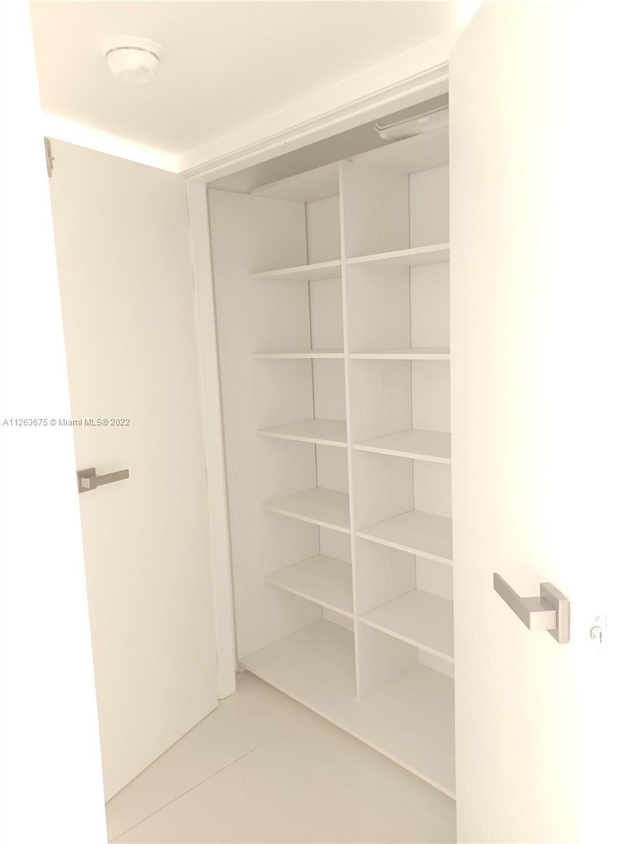 575 Crandon Blvd # 801