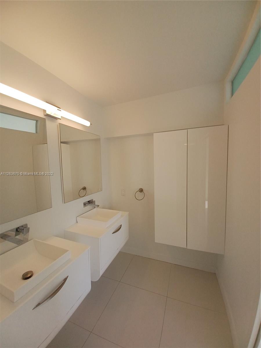 575 Crandon Blvd # 801