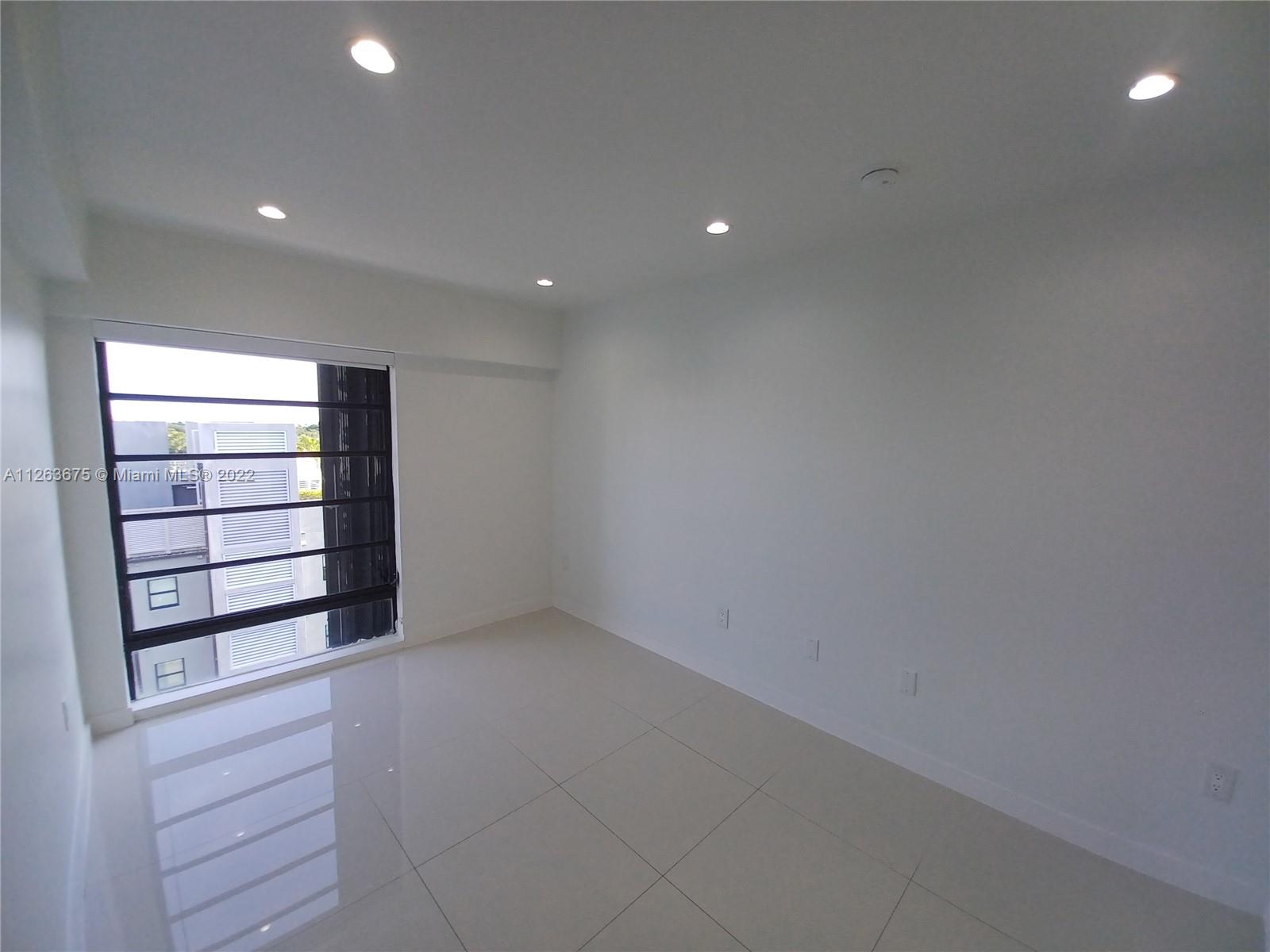 575 Crandon Blvd # 801