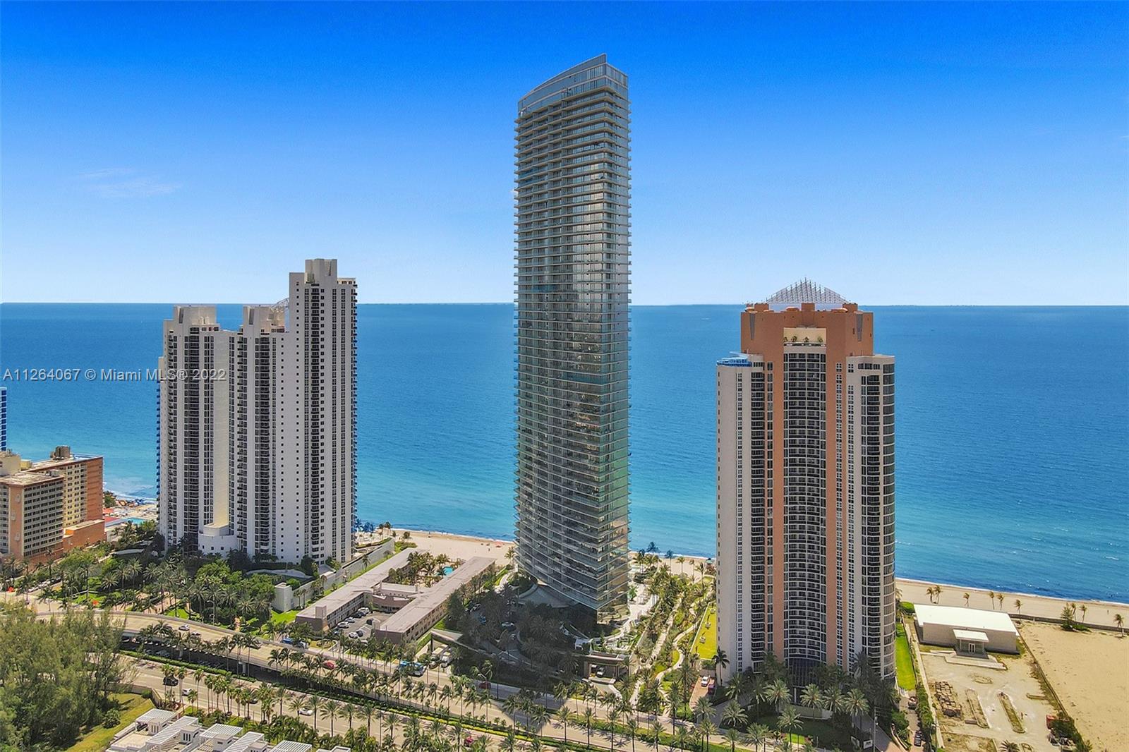 18975 Collins Ave # 2204