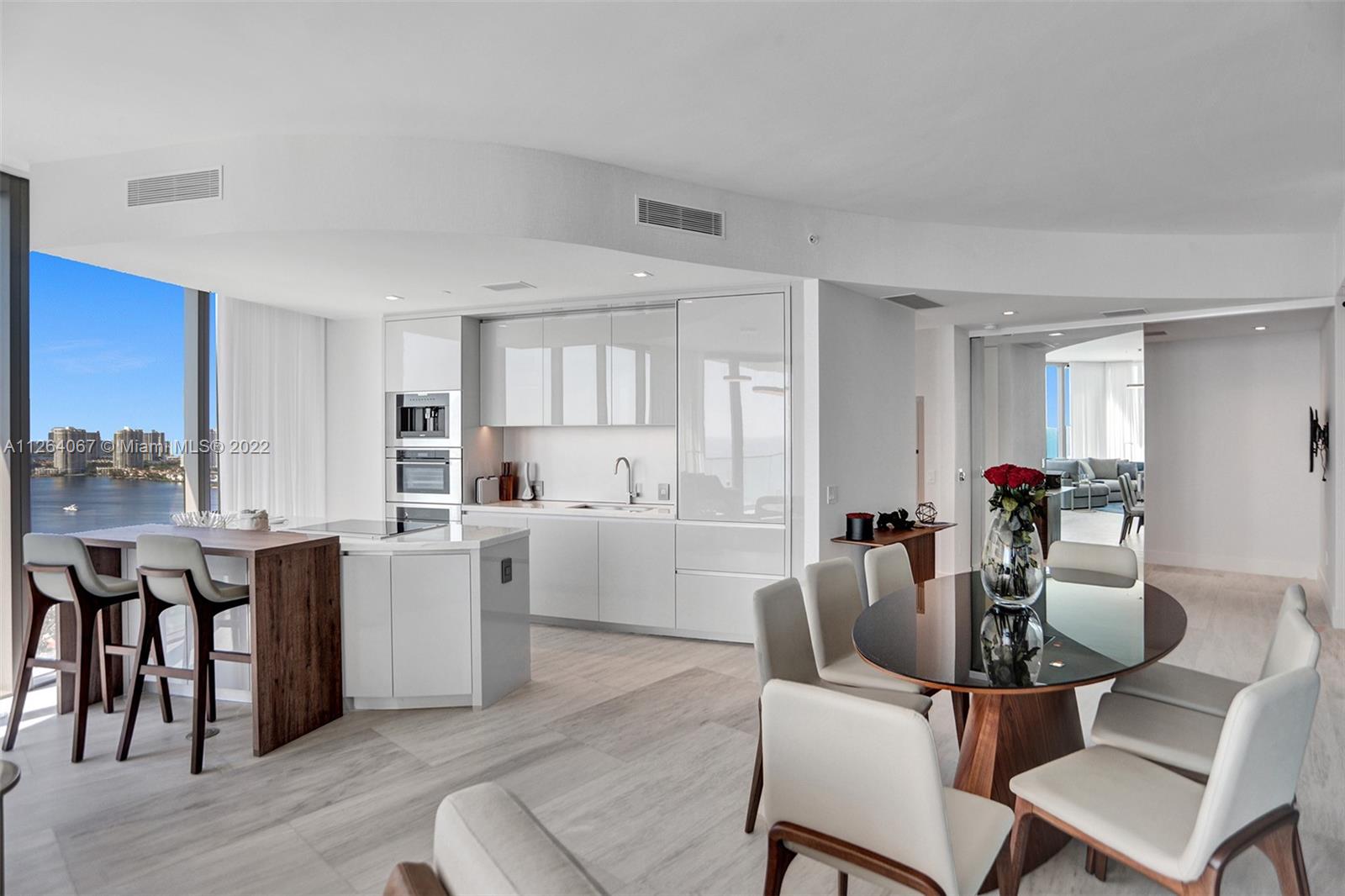 18975 Collins Ave # 2204