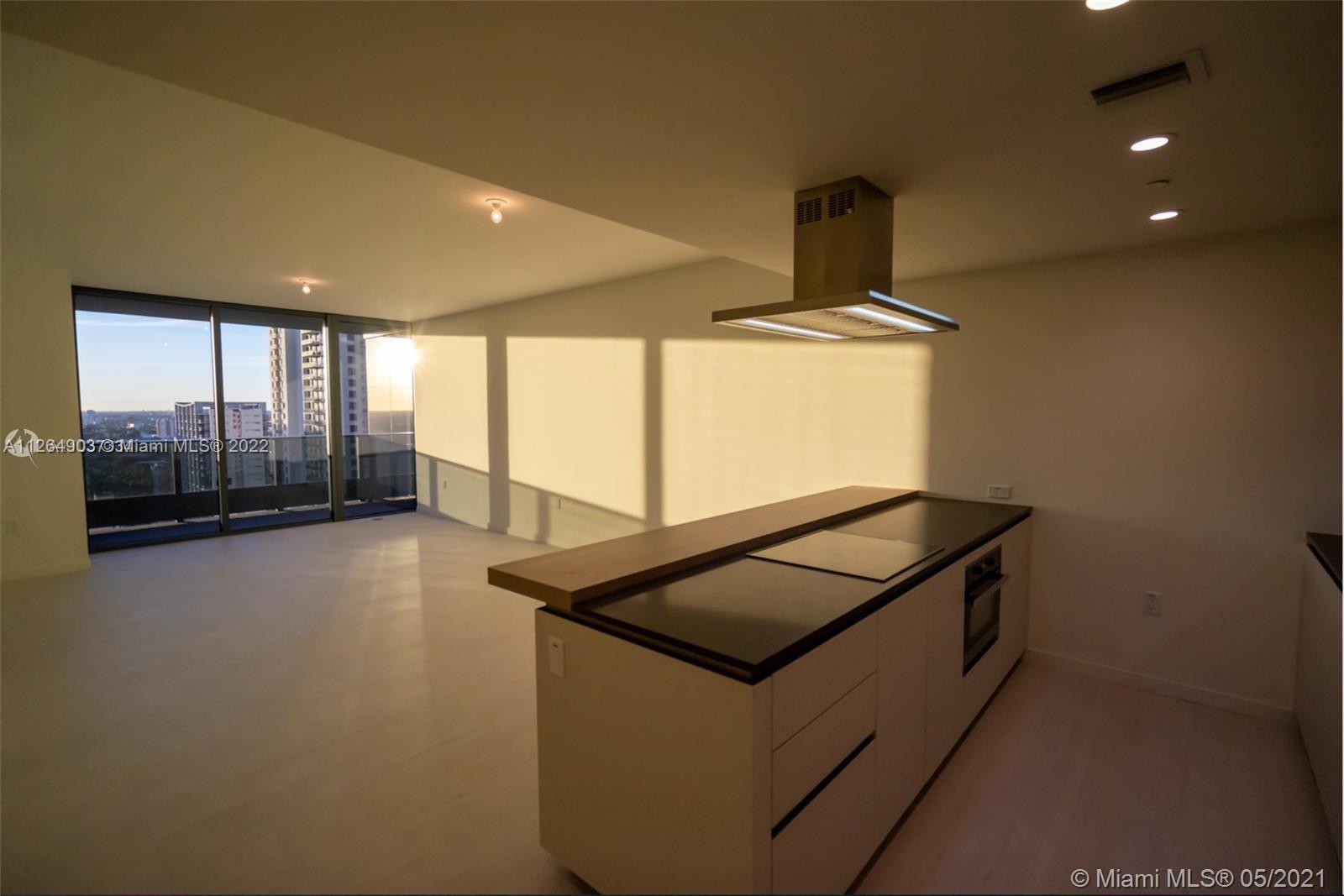 1000 Brickell Plz # 2706