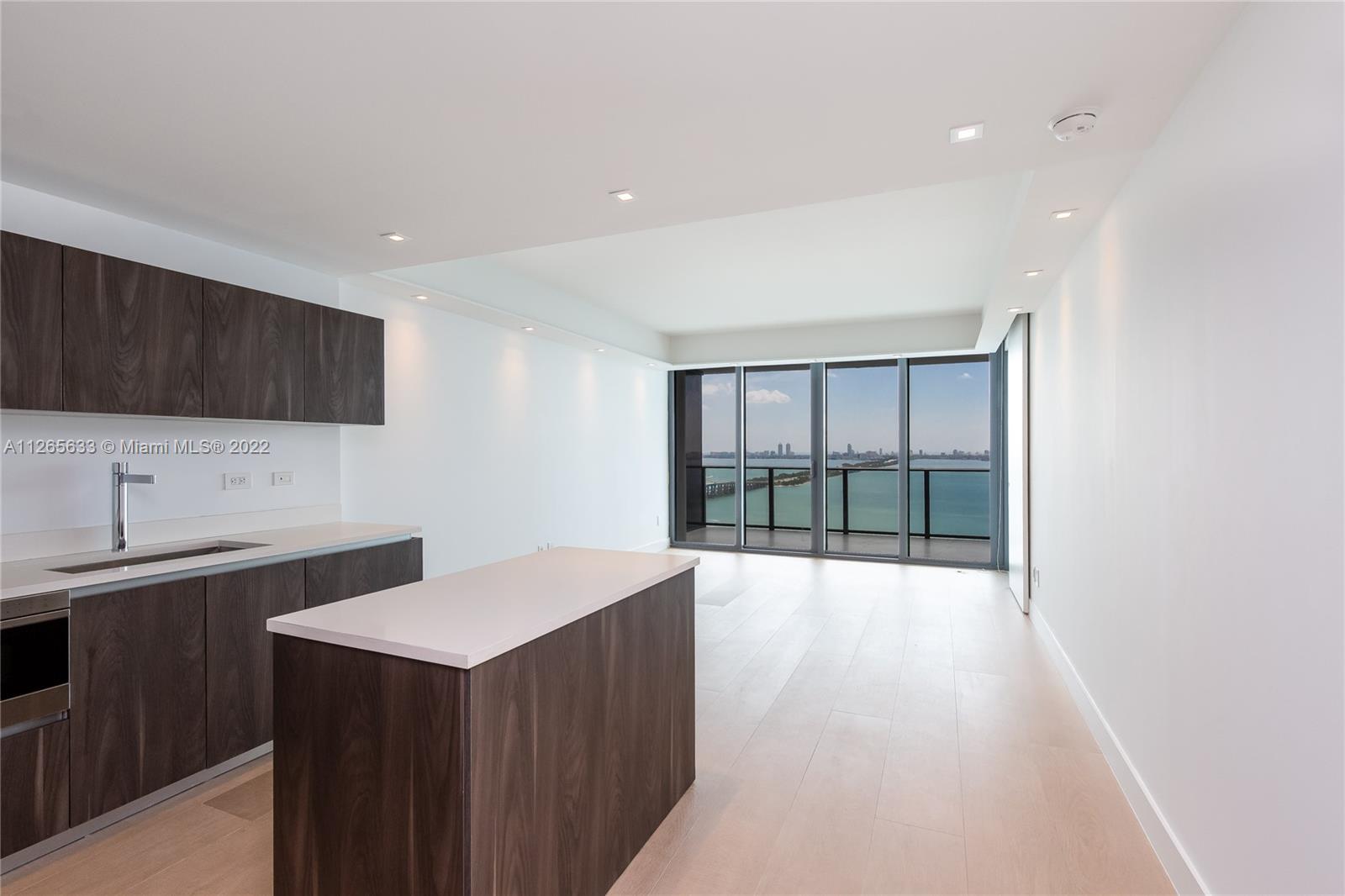 3131 NE 7 AVE # 3005