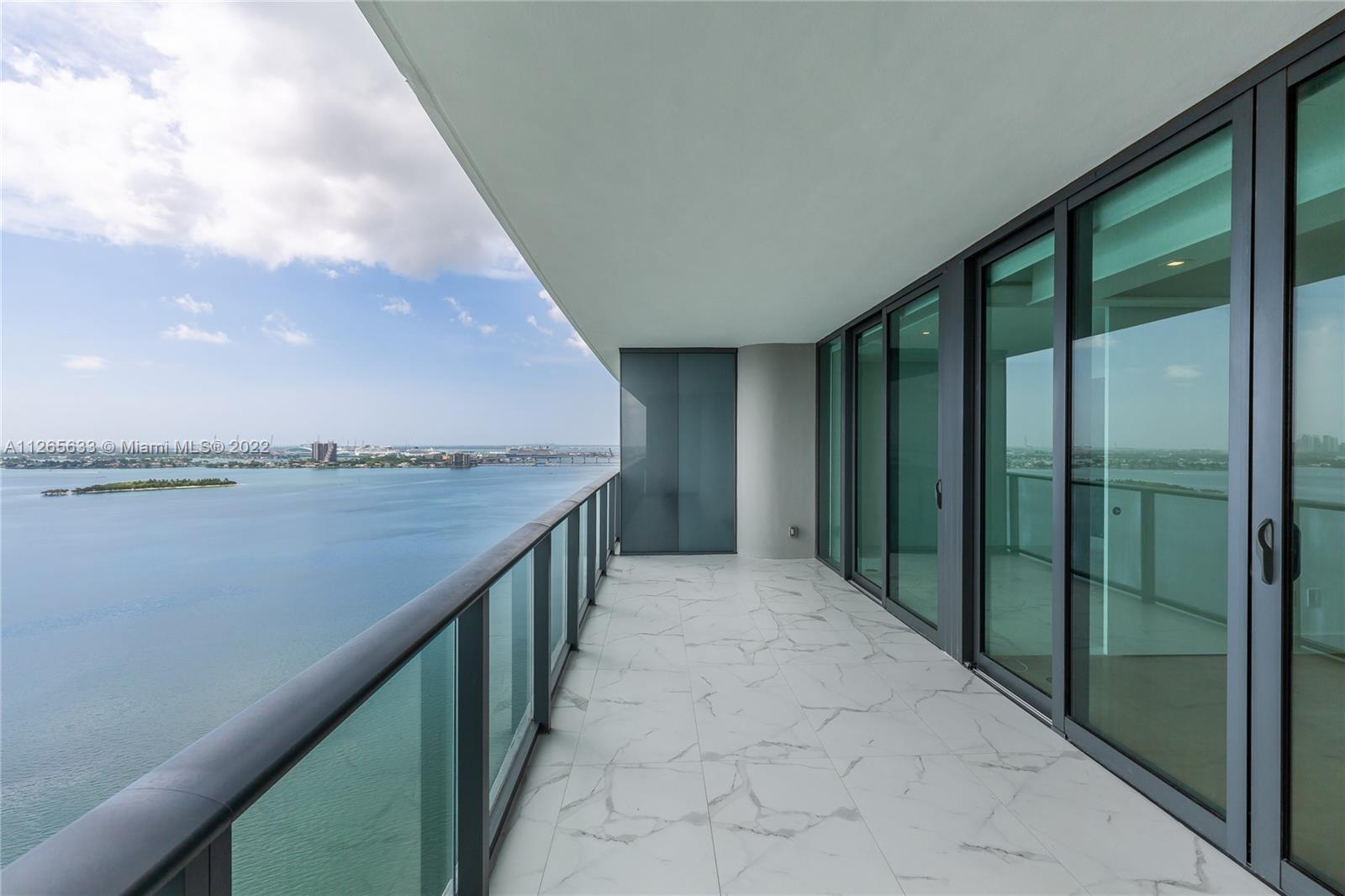 3131 NE 7 AVE # 3005