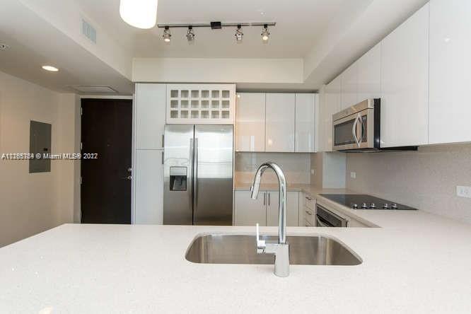 999 SW 1 AVENUE # 1808