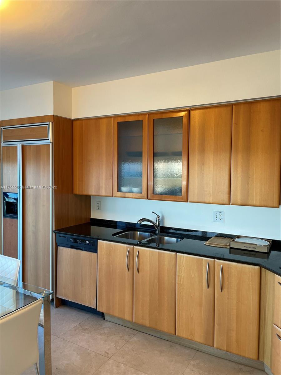 19111 Collins Ave # 1204