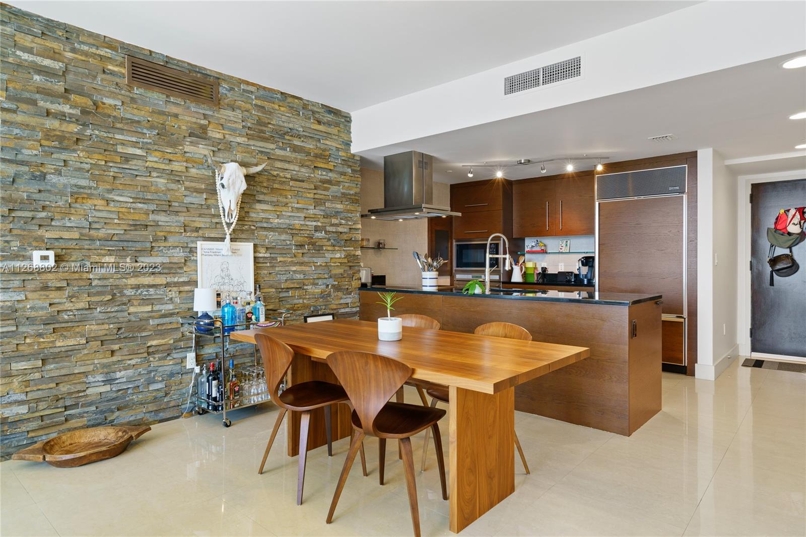 495 Brickell Ave # 3003