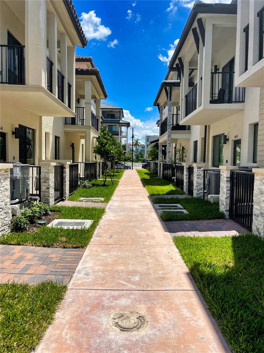 4536 NW 83rd Psge # 4536