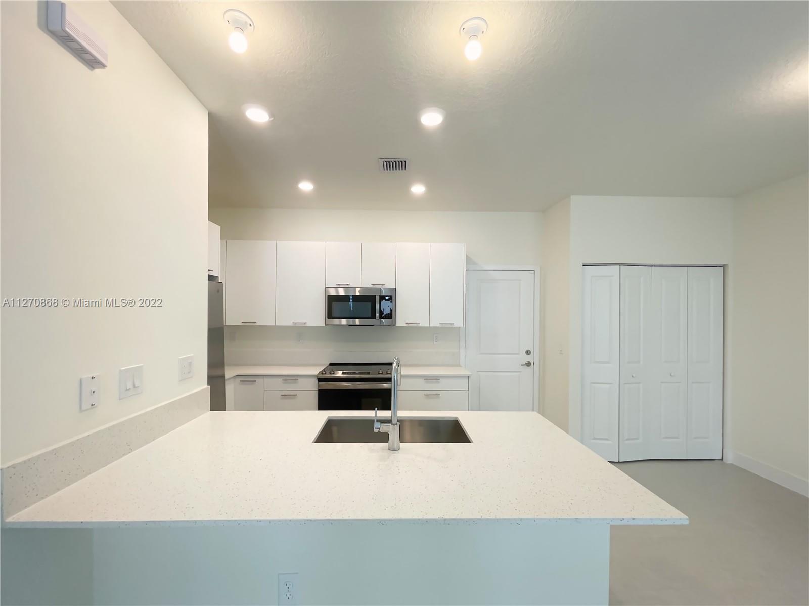 4536 NW 83rd Psge # 4536