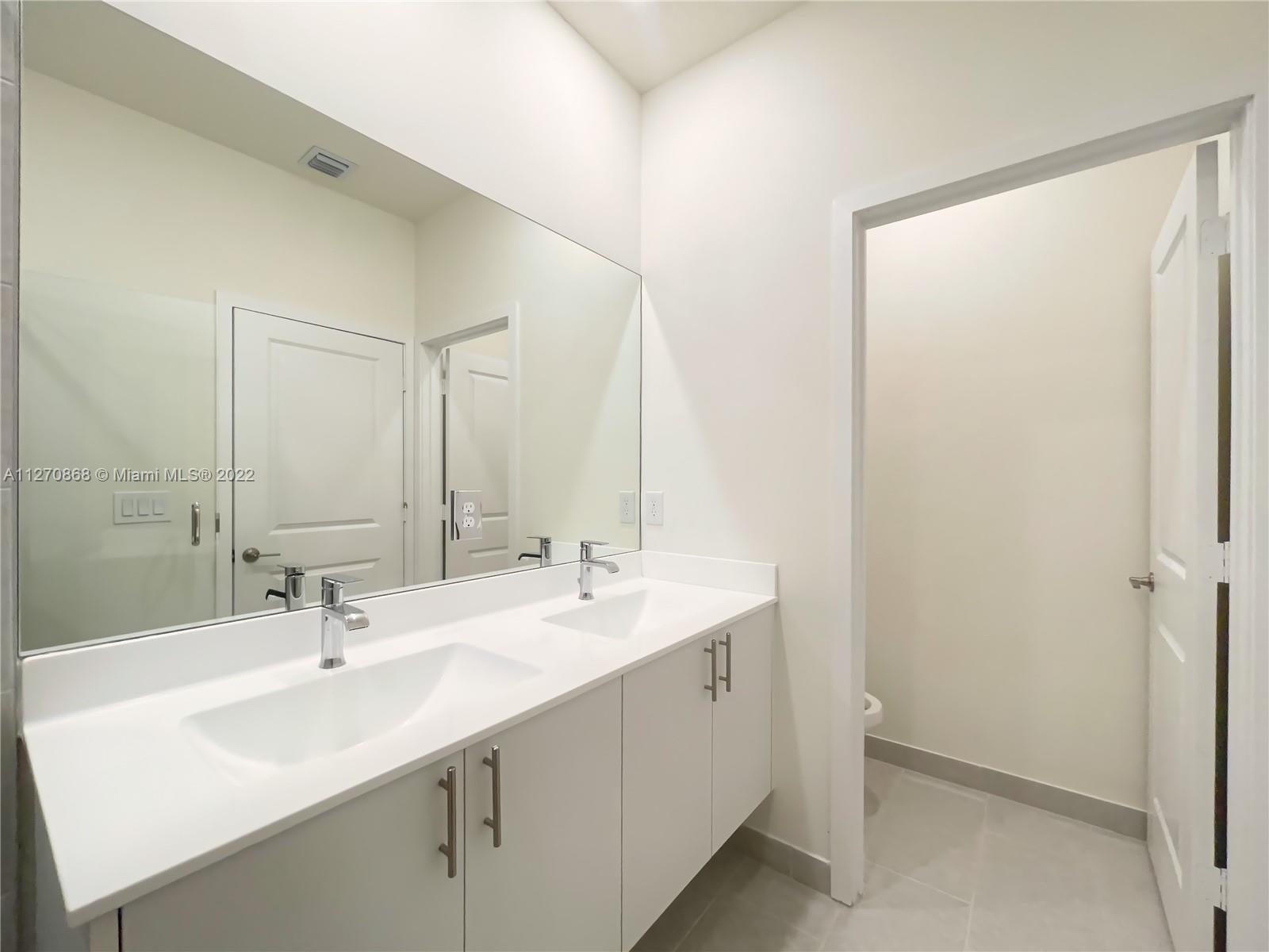 4536 NW 83rd Psge # 4536