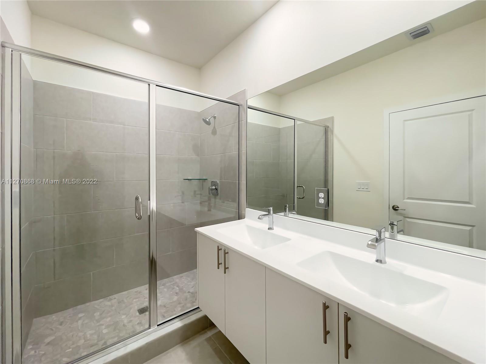 4536 NW 83rd Psge # 4536