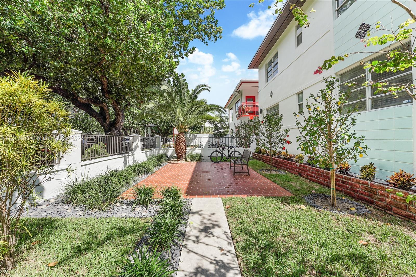 1407 Meridian Ave # 1