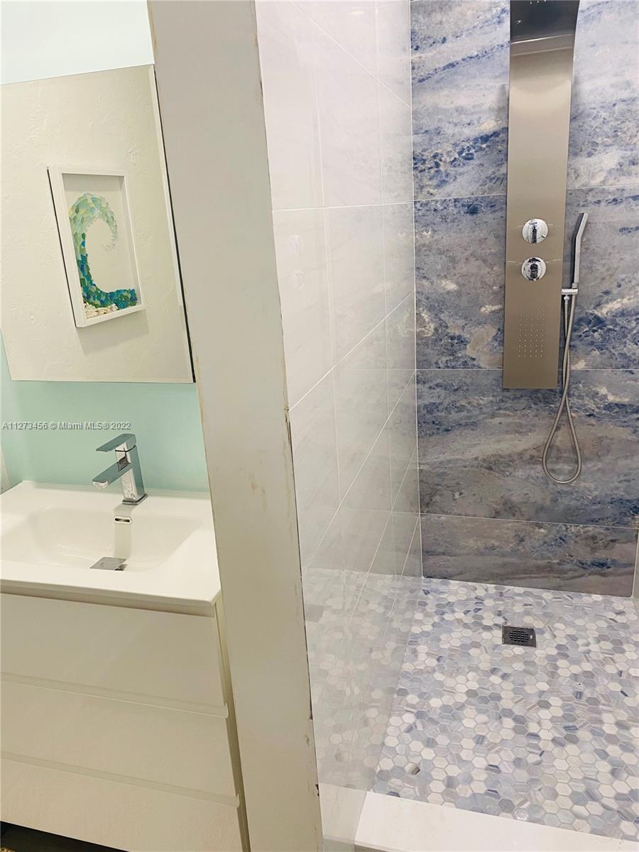1407 Meridian Ave # 1