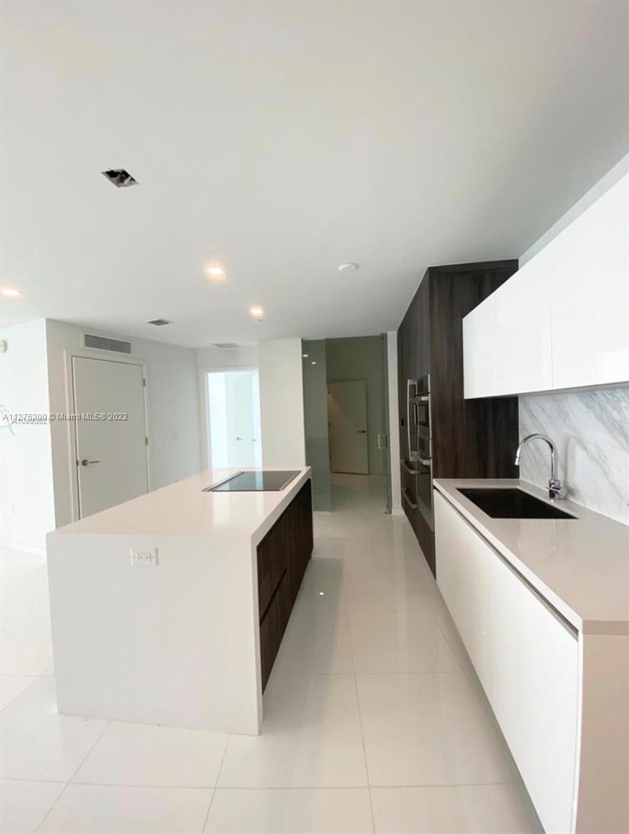 851 NE 1st Ave # 3609