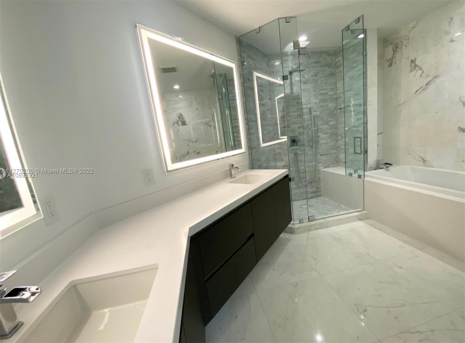 851 NE 1st Ave # 3609