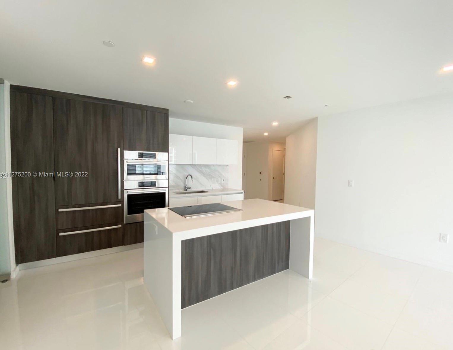 851 NE 1st Ave # 3609
