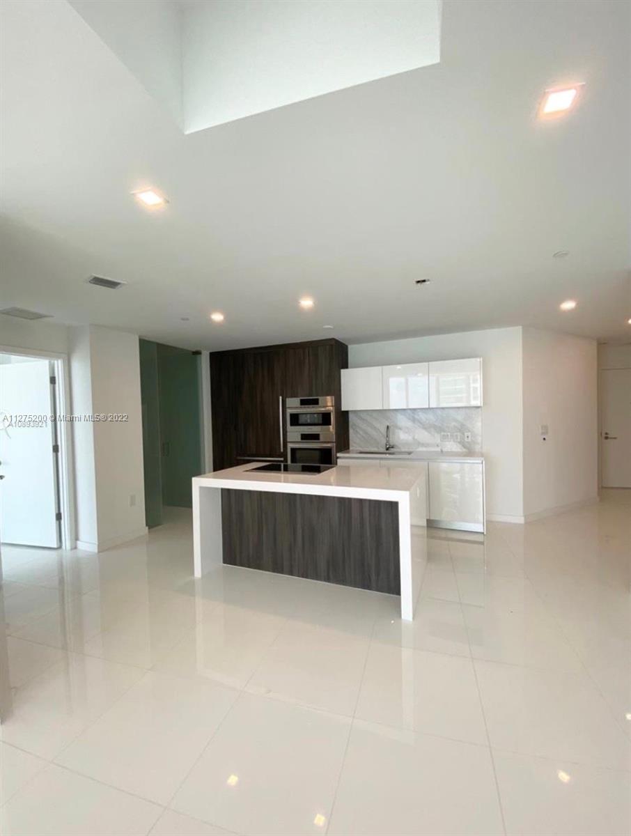 851 NE 1st Ave # 3609