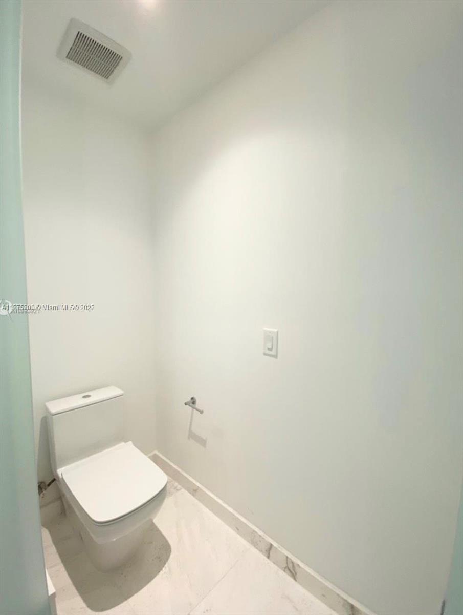 851 NE 1st Ave # 3609