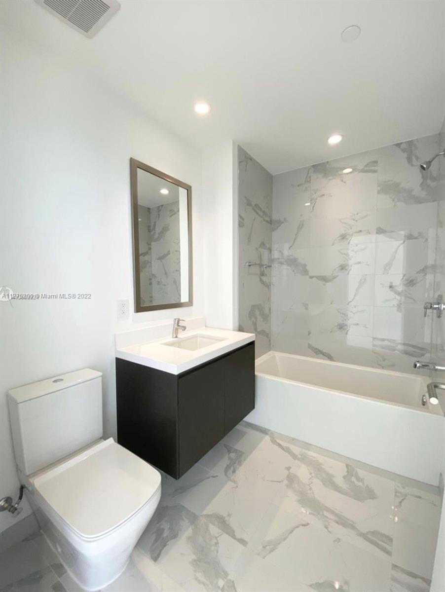 851 NE 1st Ave # 3609