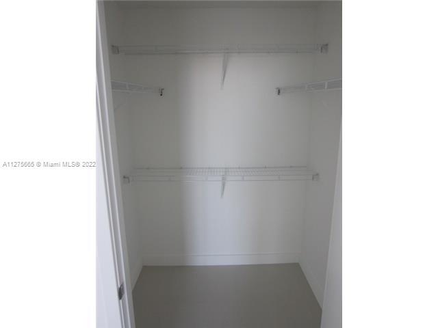 79 SW 12 ST Unit: 3310-S