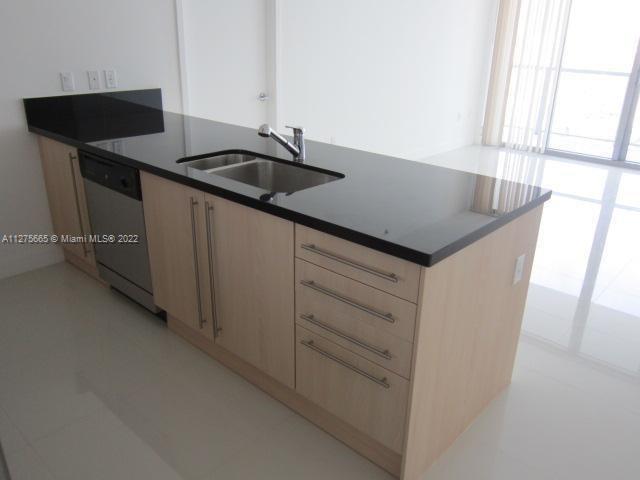 79 SW 12 ST Unit: 3310-S