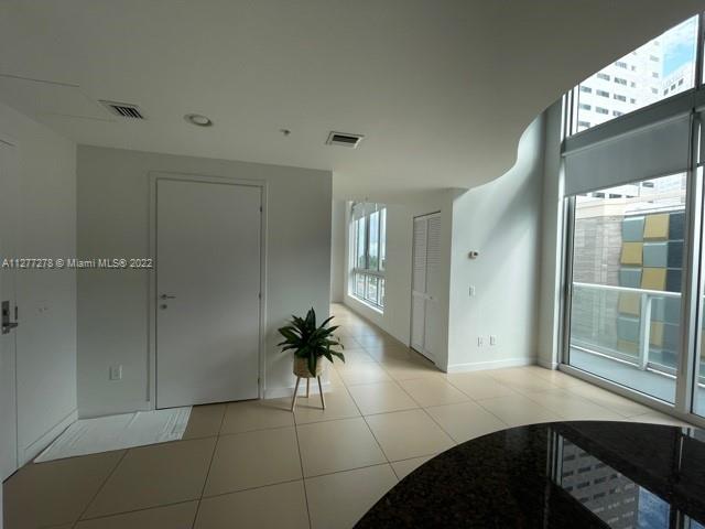 300 S Biscayne Blvd # 632 Unit: L-632