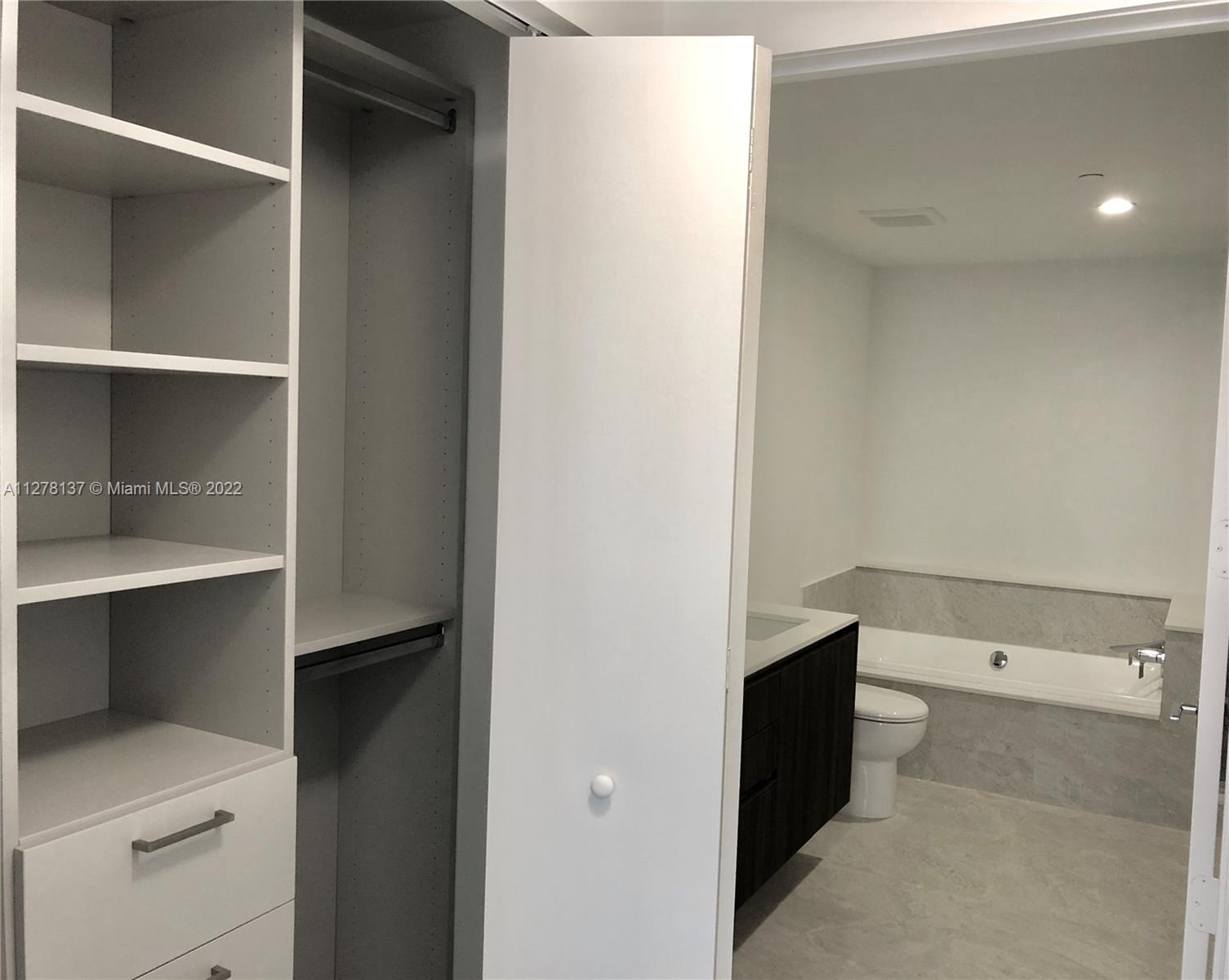 488 NE 18 Street # 2308