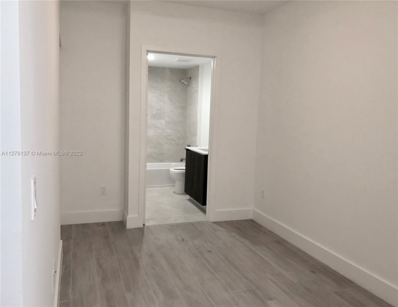 488 NE 18 Street # 2308