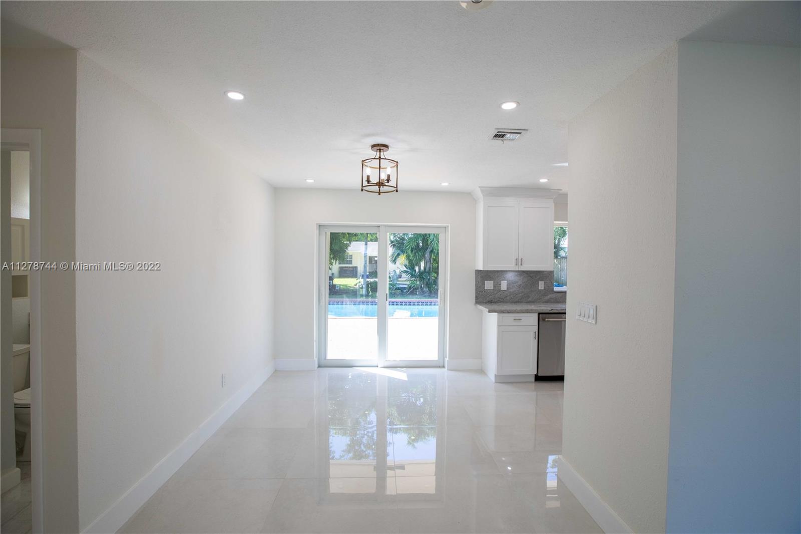11170 SW 57th St