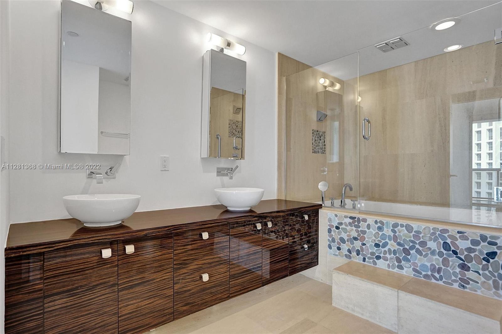 5875 Collins Ave # 1803