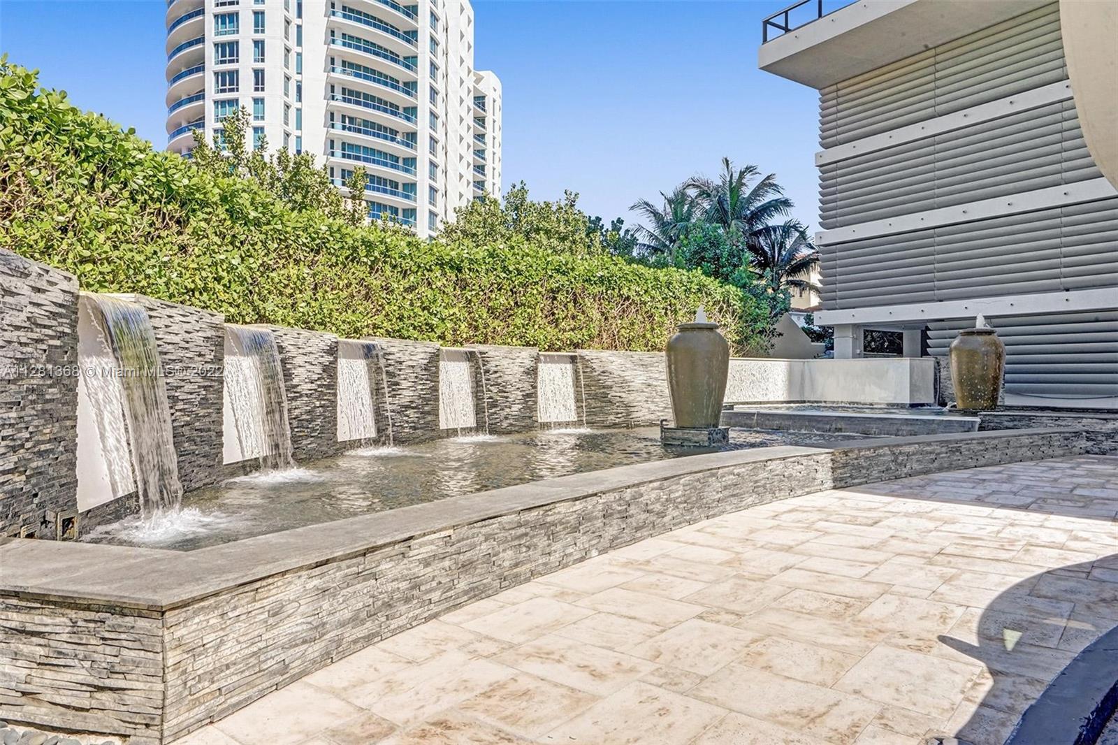5875 Collins Ave # 1803