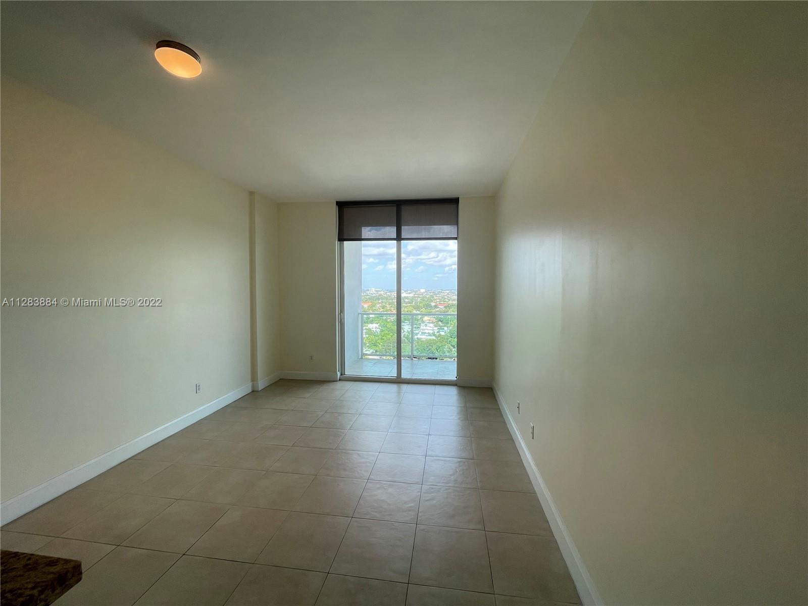 2525 SW 3 # 1505
