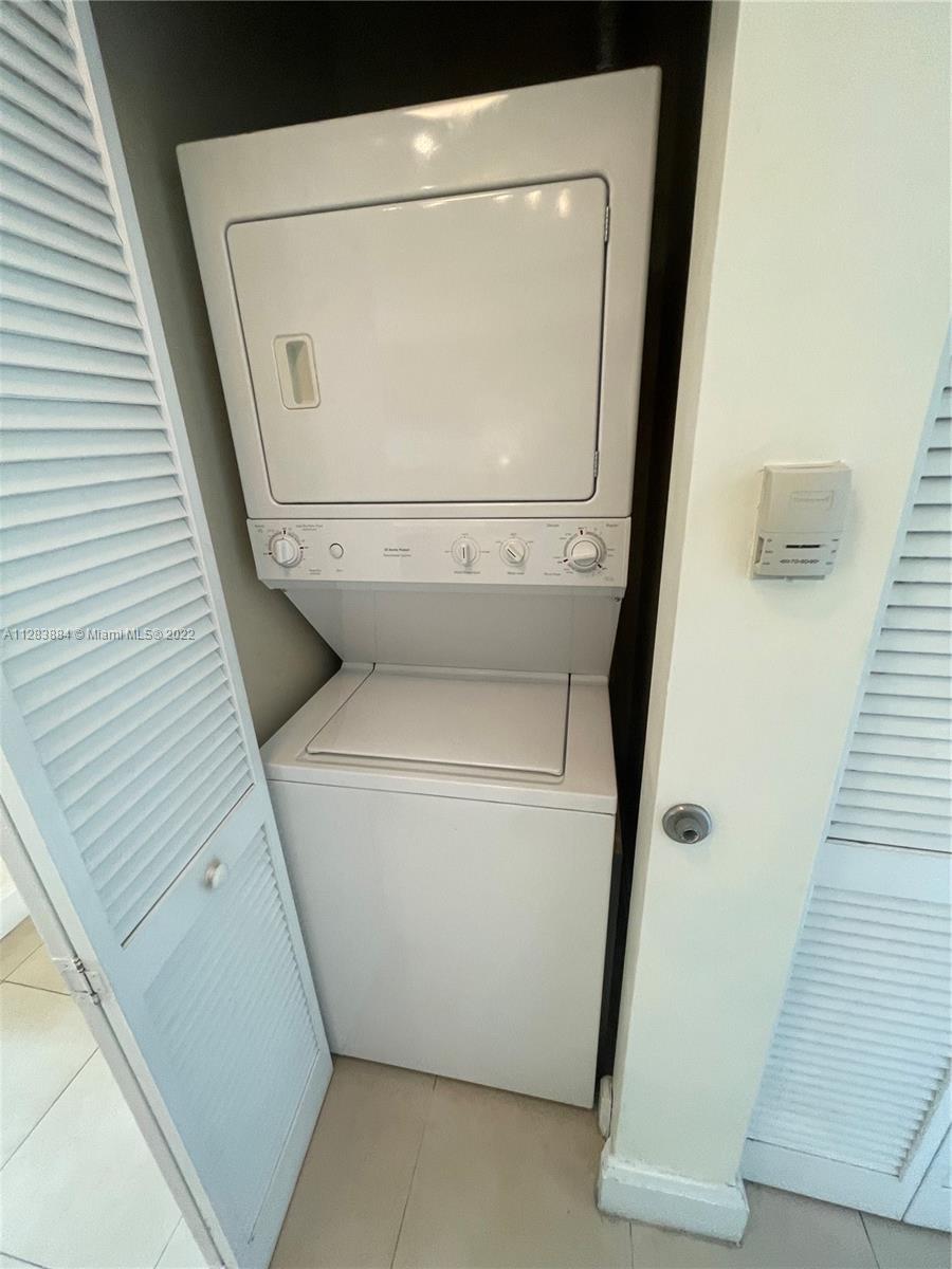 2525 SW 3 # 1505