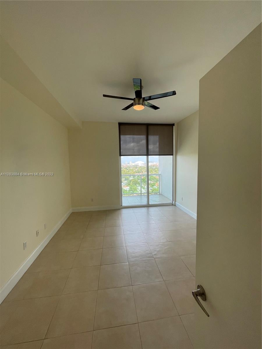 2525 SW 3 # 1505