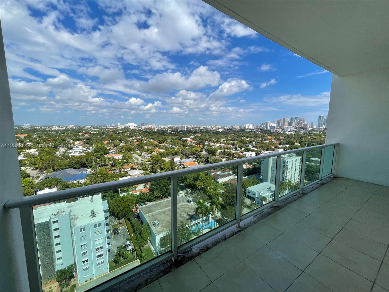 2525 SW 3 # 1505