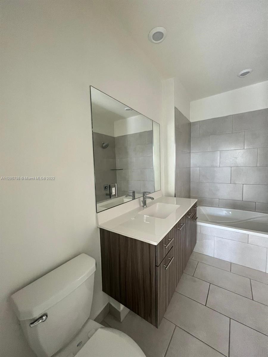 4670 NW 84th Ave # 47