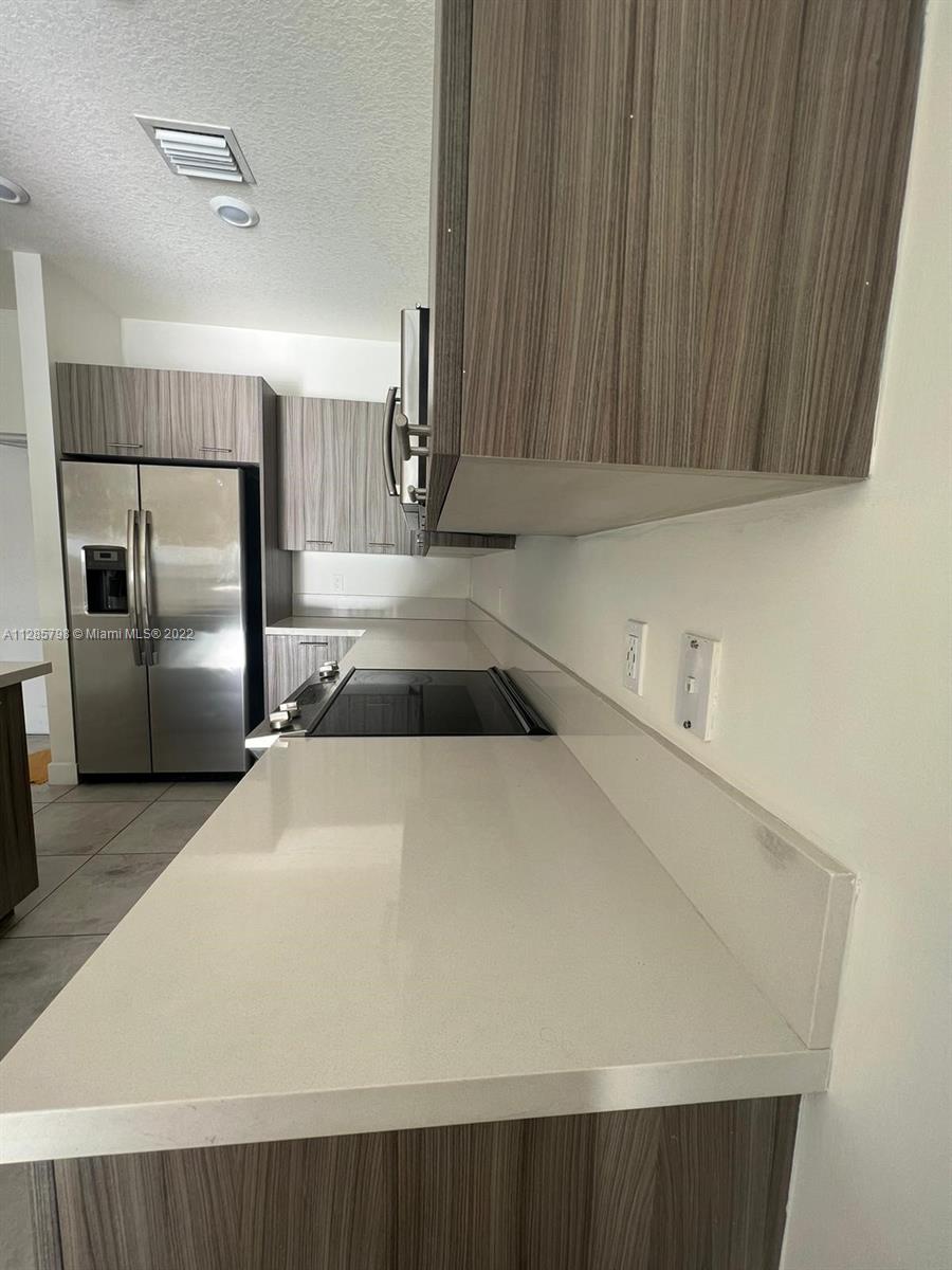 4670 NW 84th Ave # 47
