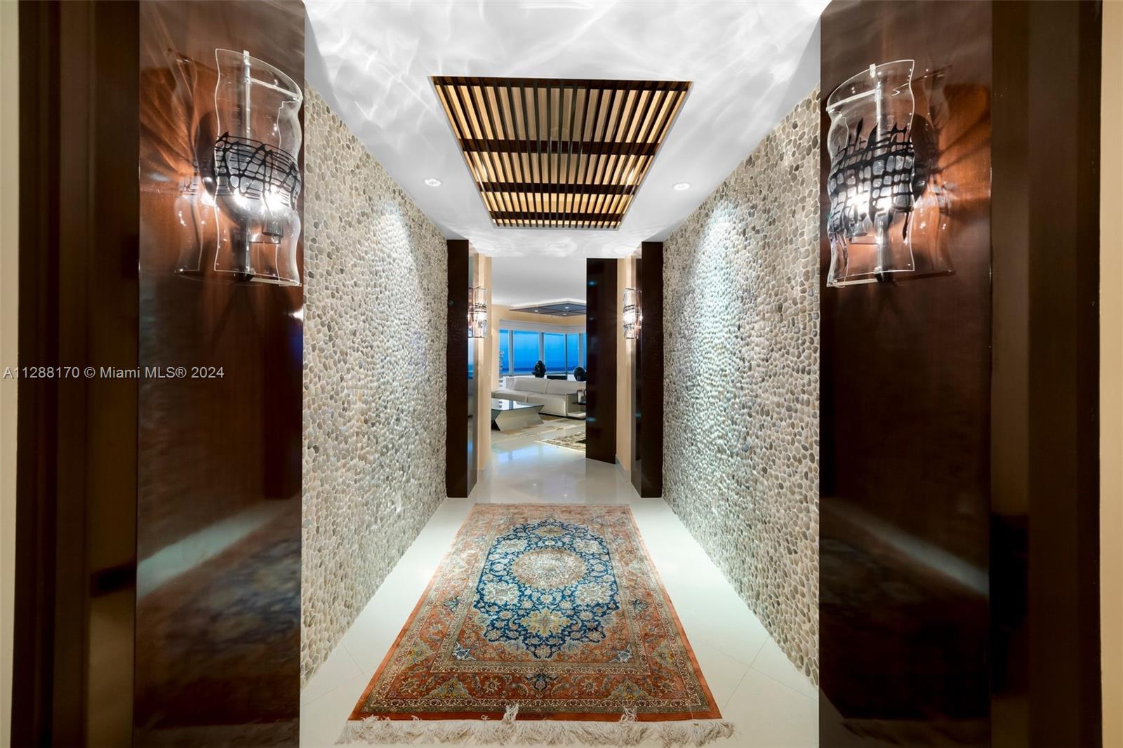 1425 Brickell Ave # 56F