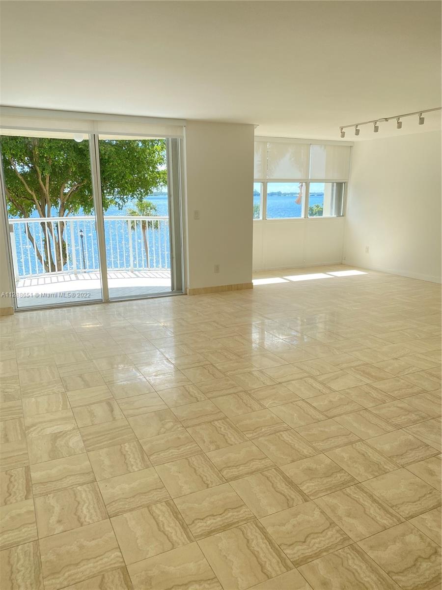 1420 Brickell Bay Dr # 301A