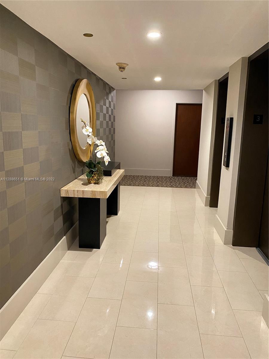 1420 Brickell Bay Dr # 301A