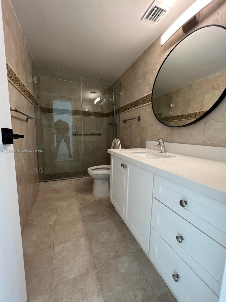 1420 Brickell Bay Dr # 301A