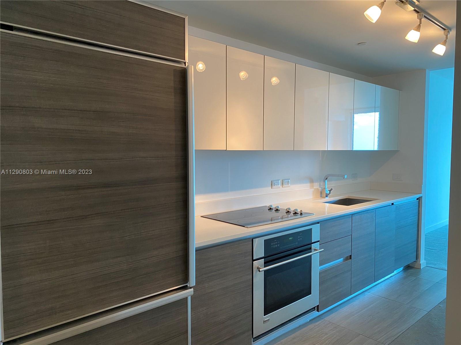 1100 S Miami Ave Unit: 2305