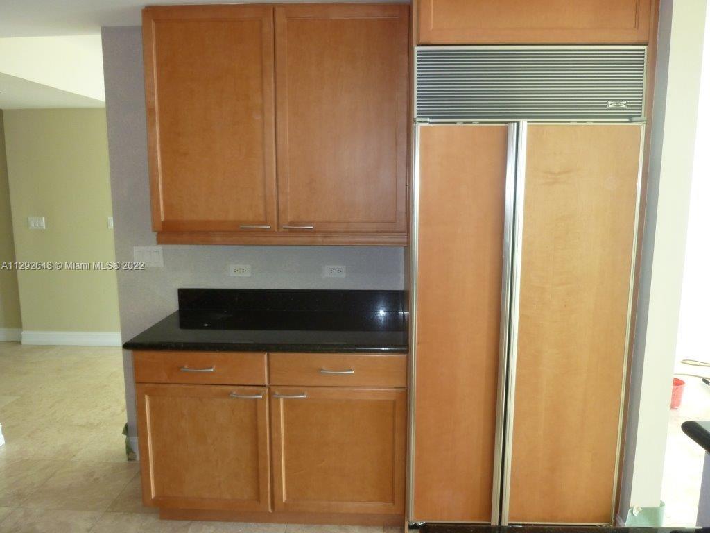 3201 NE 183rd St # 2502