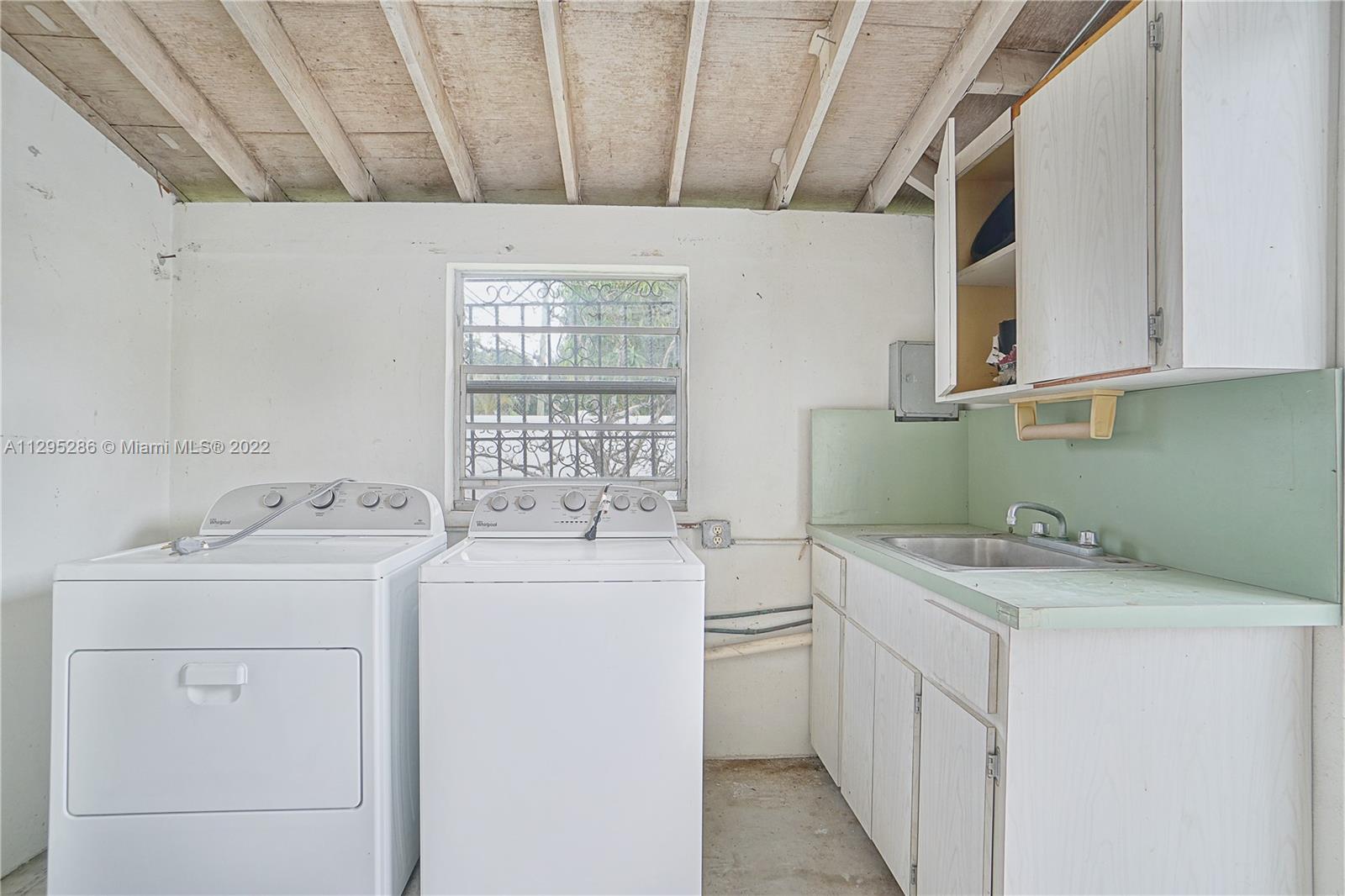 131 SW 51st Pl