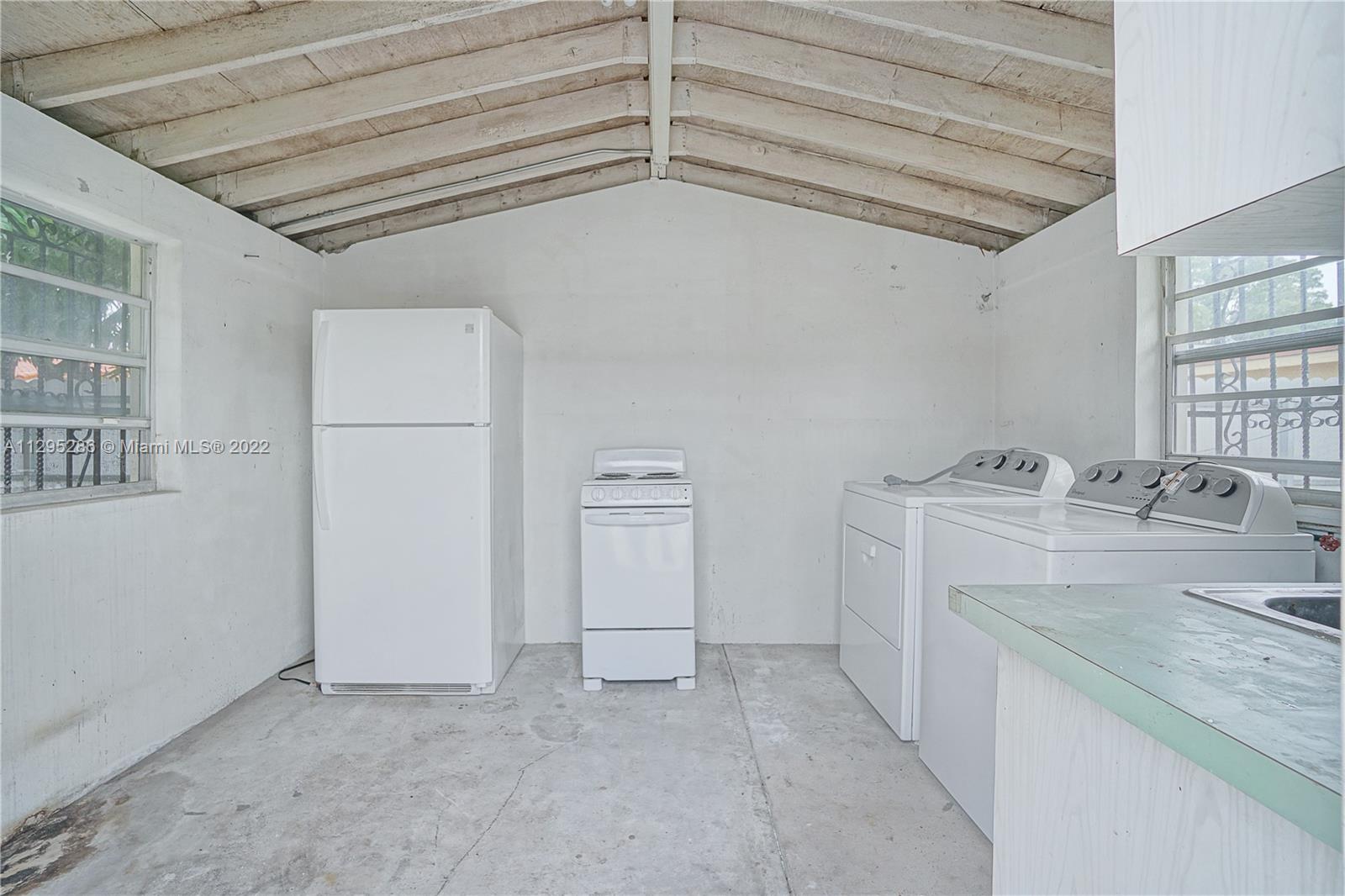 131 SW 51st Pl