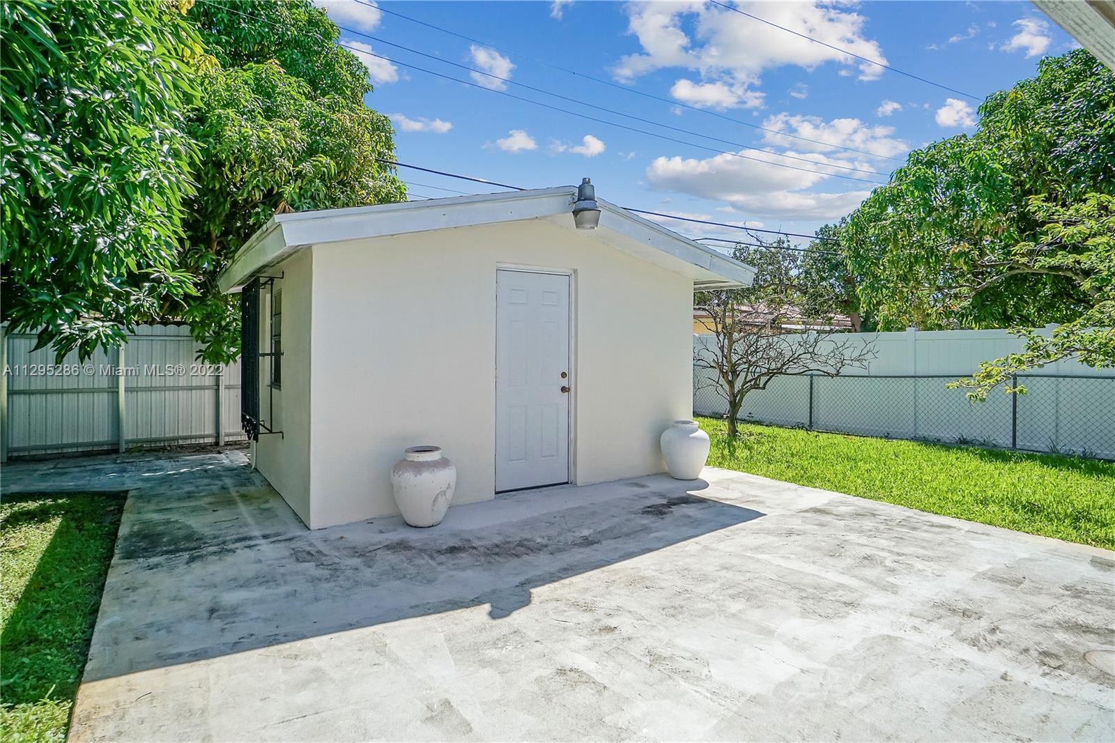 131 SW 51st Pl